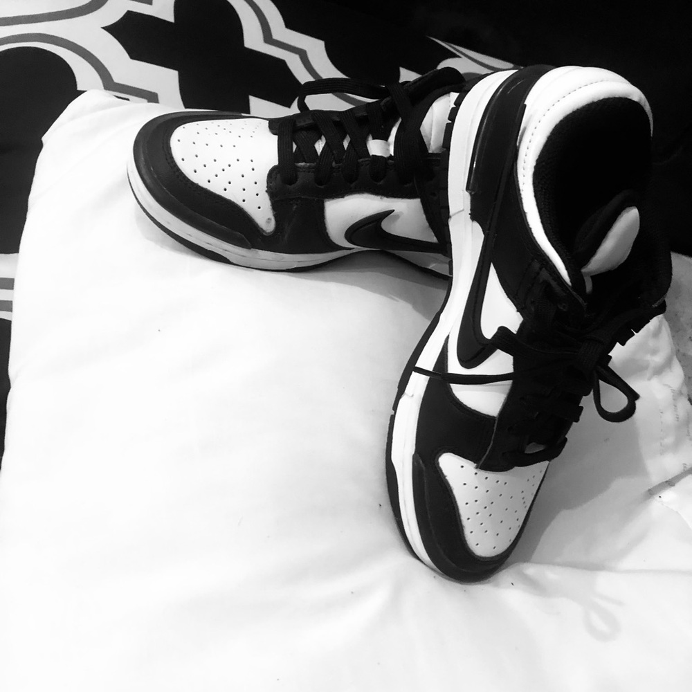 Nike Black and White Athletic Shoesnike panda